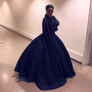 Meet your Posher, Chrissy